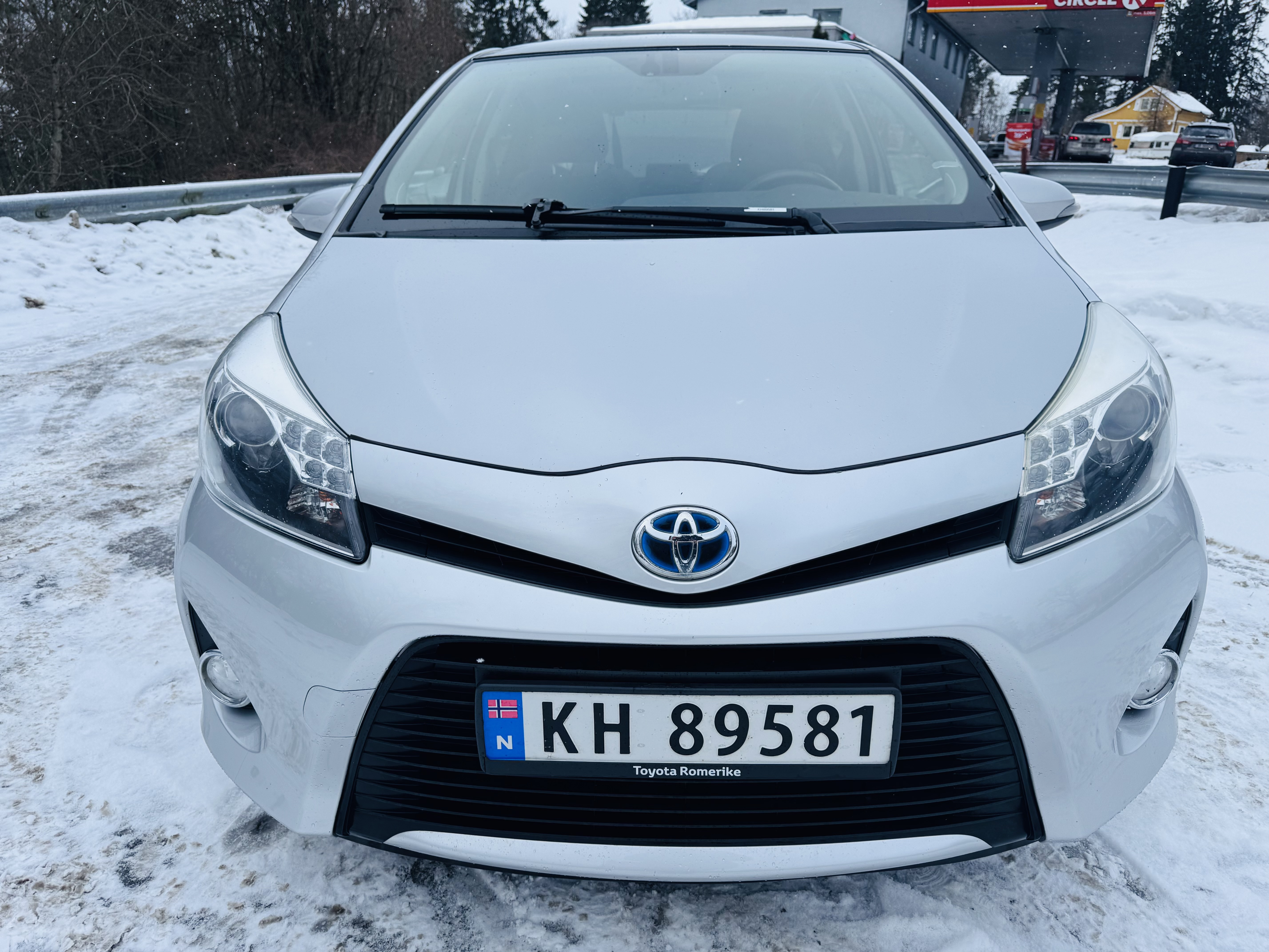 2013 TOYOTA YARIS HYBRID